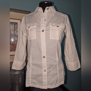 North Face 3/4 Sleeve Cotton Button Down Shirt, White. Size Medium